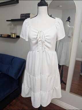 Casual White Tiered Tie-Front Mini Dress